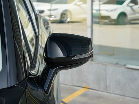 2025�� 1.5T ����������