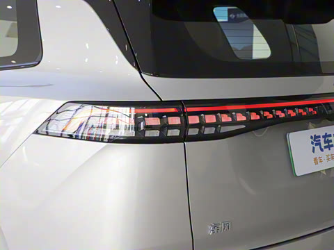 2025�� 636Max���Ȱ� 5��