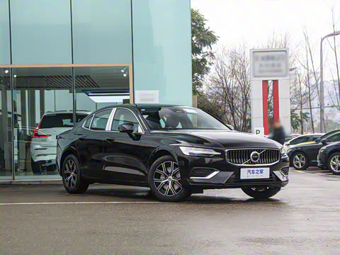 2025�� B4 ���ݺ�����