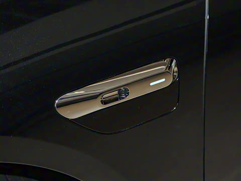 2025�� 705km Max