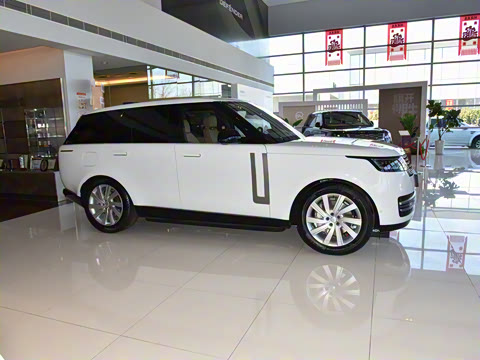 2025�� 3.0 L6 360PS ʢ����