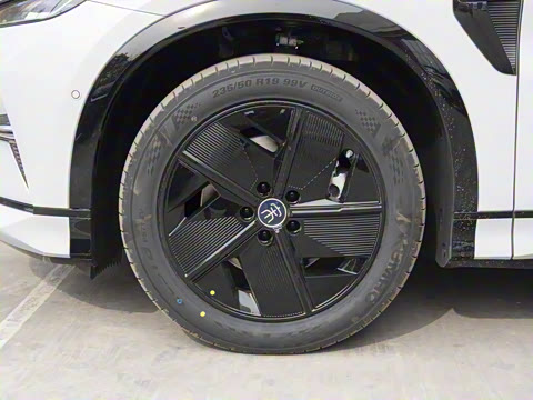 2025�� �Ǽݰ� 550km ׿Խ��