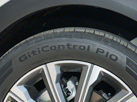 2025�� 2.0T ��������� 5��