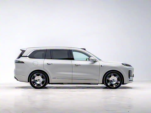 2025�� ����Ultra+ �߶���