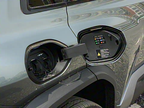 2025�� 501KM ����Max��