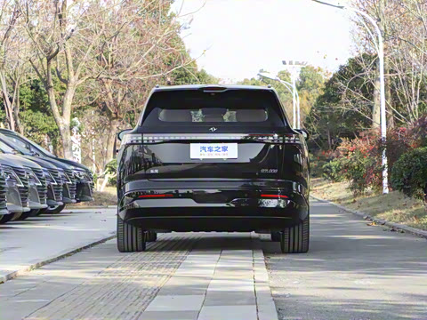 2025�� 636Max����� 5��