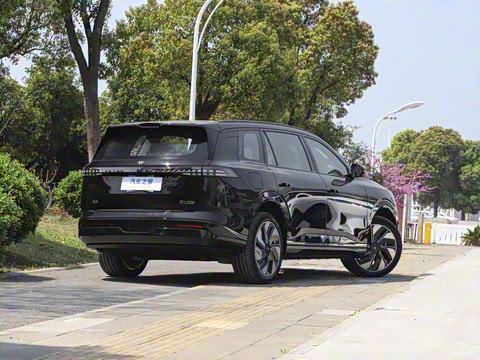 2025�� 636Max���Ȱ� 5��