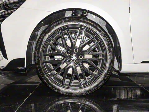 2025�� 1.5T XLINE �����