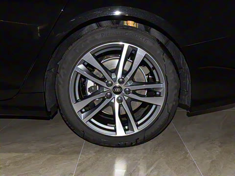 2025�� Avant 45 TFSI ��̽�ռ�