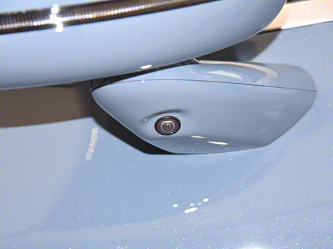 2025�� 705km Max