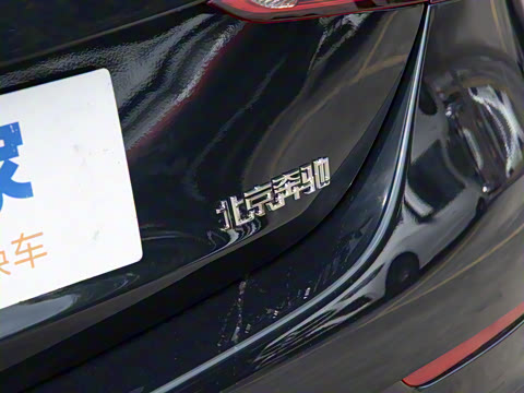 2025�� �Ŀ� C 260 L �˶���