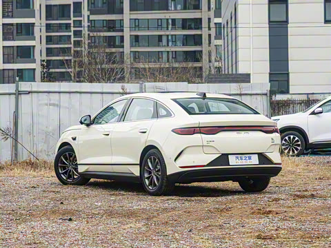 2025�� EV 470KM������