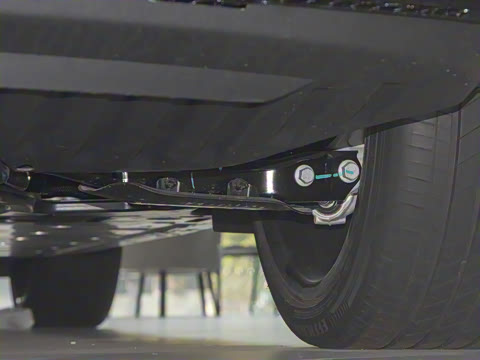 2024�� 50 e-tron quattro ��ҫ�� ������װ