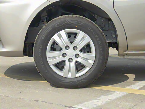 2025�� M5 1.6L ���������� 7��