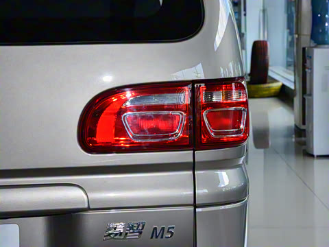 2024�� M5 1.6L ��׼��7��CNG