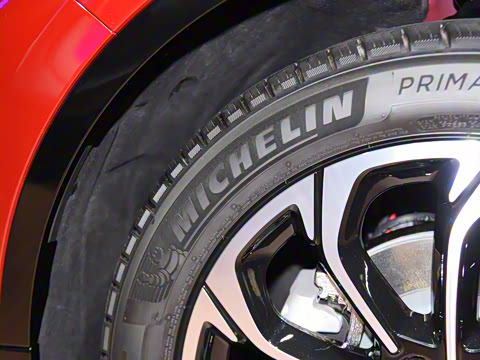 2025�� 2.0T ������������˹��