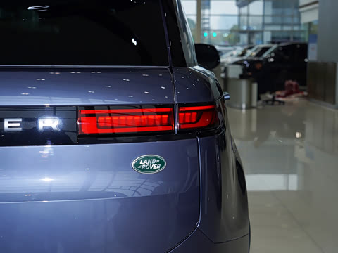 2025�� 400PS Dynamic SE