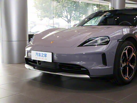 2024�� Taycan 4 Cross Turismo