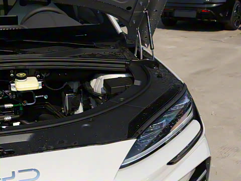 2025�� EV �Ǽݰ� 520km �����