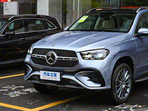 2025�� �Ŀ� GLE 450 4MATIC ������