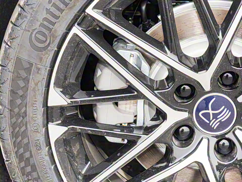 2025�� EV �Ǽݰ� 605KM������