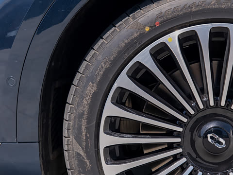 2025�� ���� Ultra�� 52kWh 5����