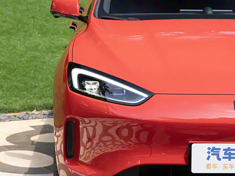 2025�� ����   Ultra ������