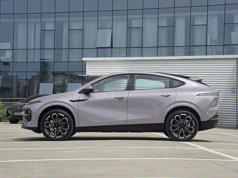 2025�� 625 ������ Max �Ƽ���