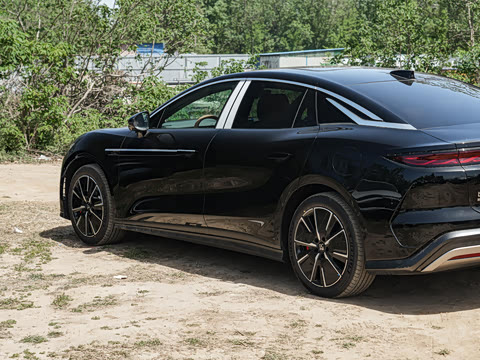 2025�� EV 701KM�����״�������