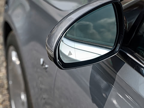 2025�� �Ŀ� S 680 4MATIC