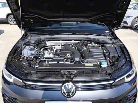 2025�� 300TSI R-Line