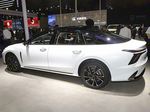 2025�� 2.0T ������