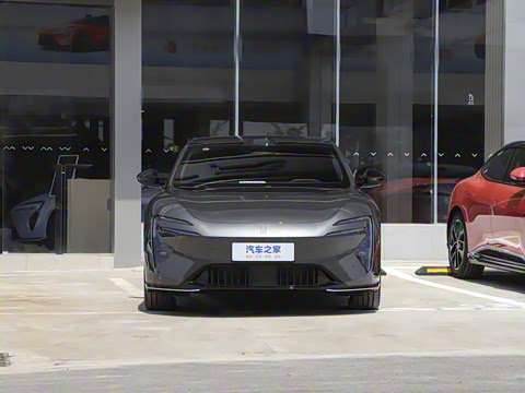 2025�� Ultra�����