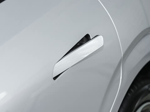 2024�� 330 Plus��+