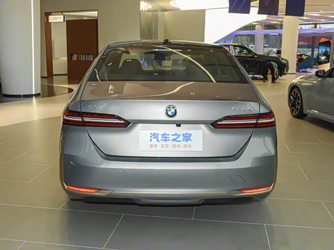 2025�� 530Li ������ ������װ
