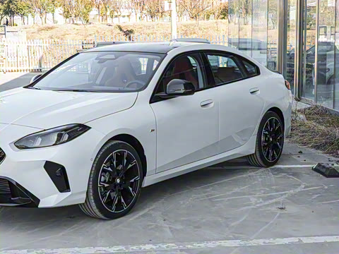 2025�� 225L M�˶���ҹ��װ