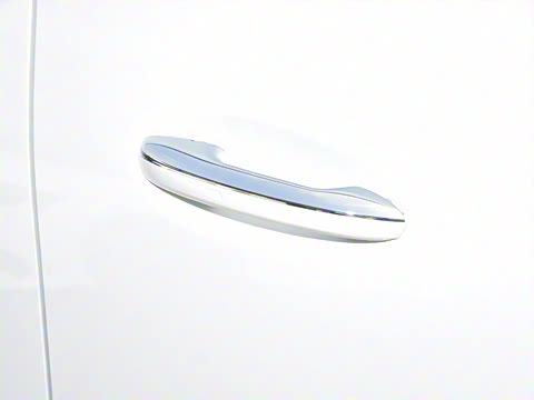 2025�� GLC 300 L 4MATIC ������ 7��