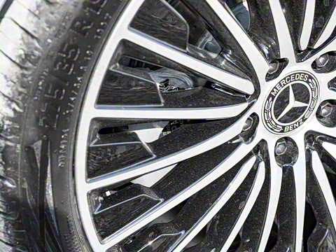 2025�� CLE 260 ���ܳ�