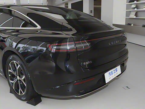 2025�� 855km Max