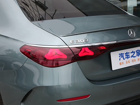 2024�� E 300 ʱ�����˶���