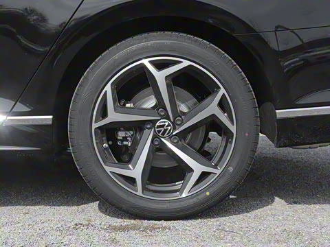 2025�� �Ŀ� ������ 330TSI DSG������