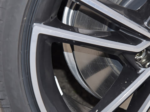 2025�� 200���������� 45 TFSI quattro ��ѡ������