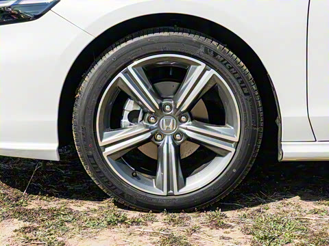 2025�� �˶�ϵ�� 260TURBO ����