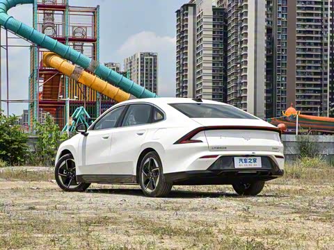 2025�� 610km �����콢��