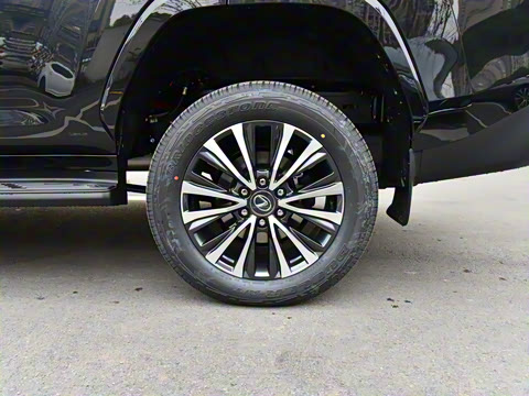 2025�� 700h ��;��