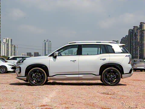 2025�� ���������� 650 ������