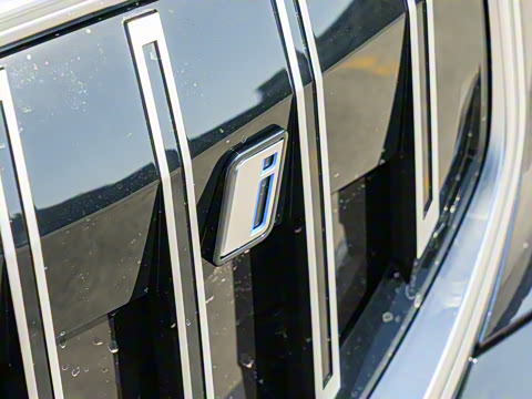 2025�� eDrive 35L M�˶���װ