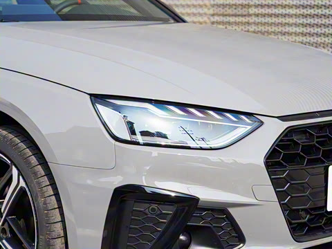 2025�� 200���������� 40 TFSI ����������