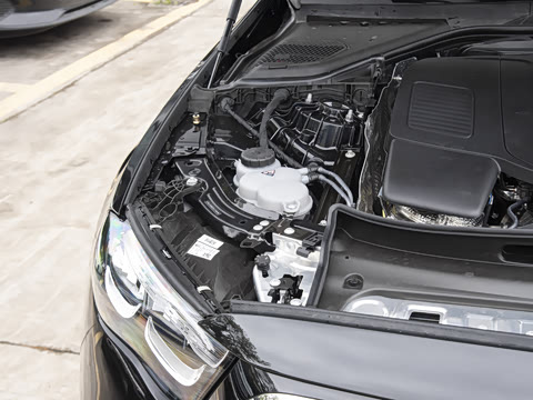 2025�� �Ŀ� E 260 L