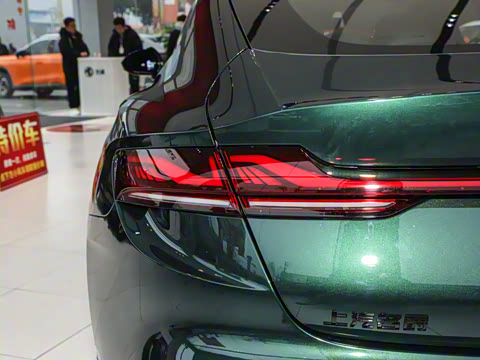 2025�� 1.5T 300 DCT���Ű�